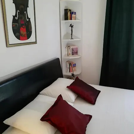 Apartments With Parking Space Trogir - 2046