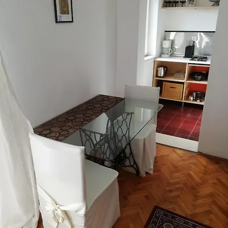 Apartments With Parking Space Trogir - 2046 *